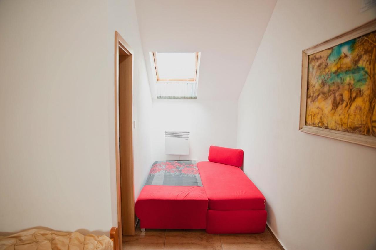 Banka Villa Psenek מראה חיצוני תמונה