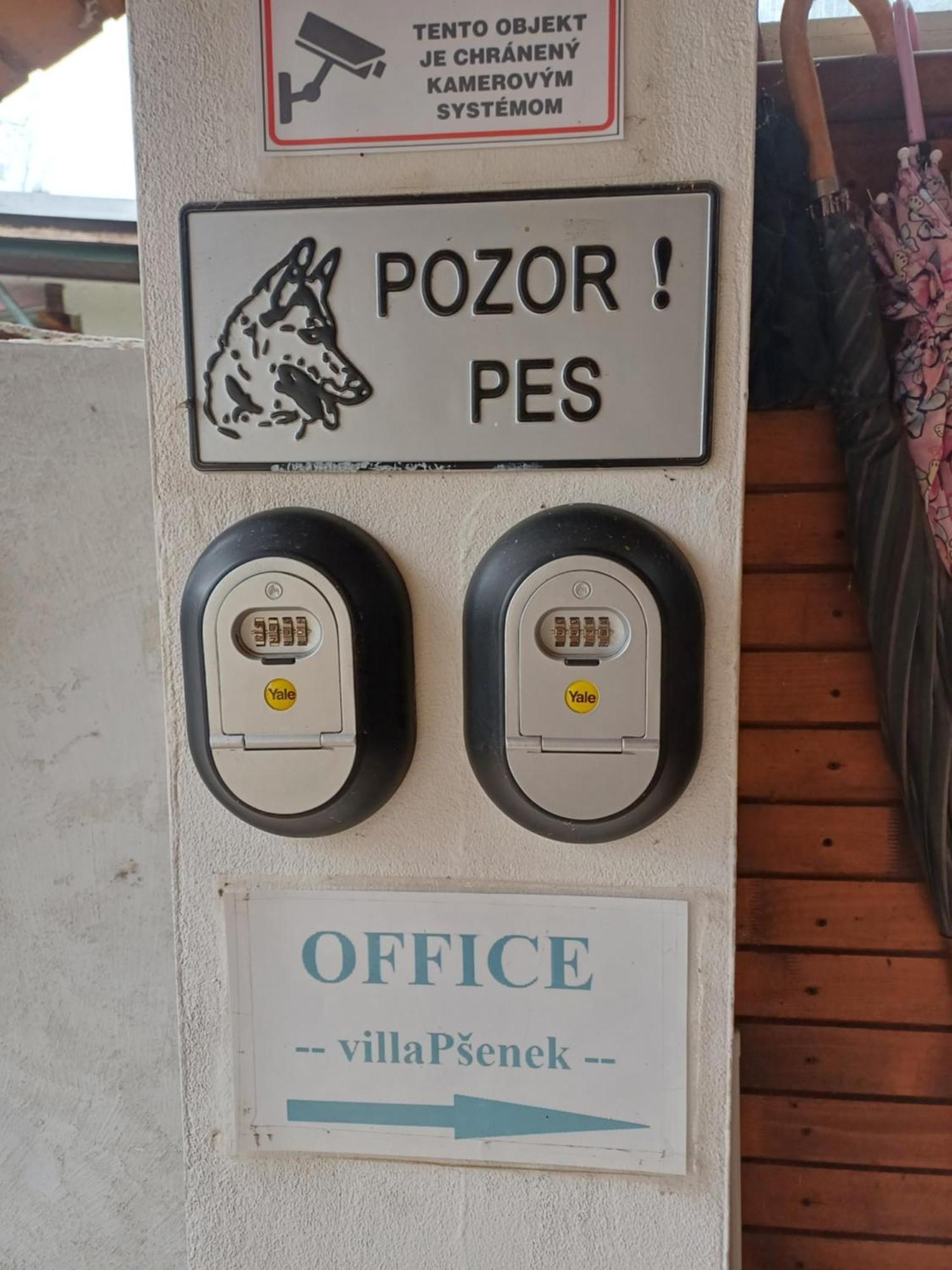 Banka Villa Psenek מראה חיצוני תמונה